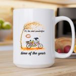 Its The Most Wonderful Time Of The Year Chicago Bears Autumn Snoopy Bicycle 2 mug.jpg