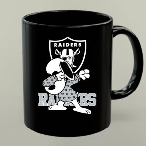 Las Vegas Raiders Snoopy Dabbing Raiders 1 mug.jpg