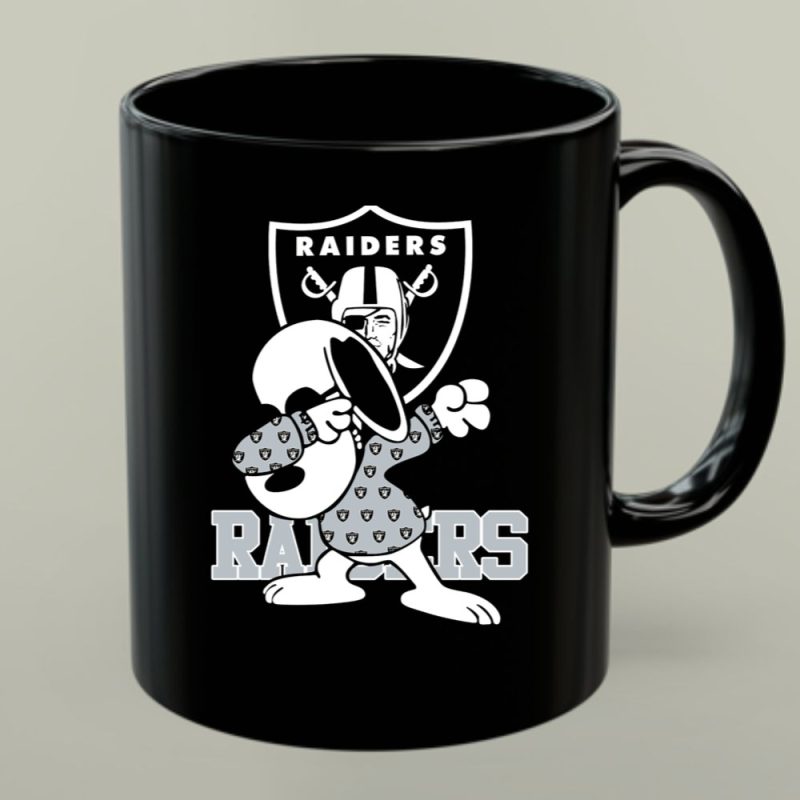 Las Vegas Raiders Snoopy Dabbing Raiders 1 Mug.jpg