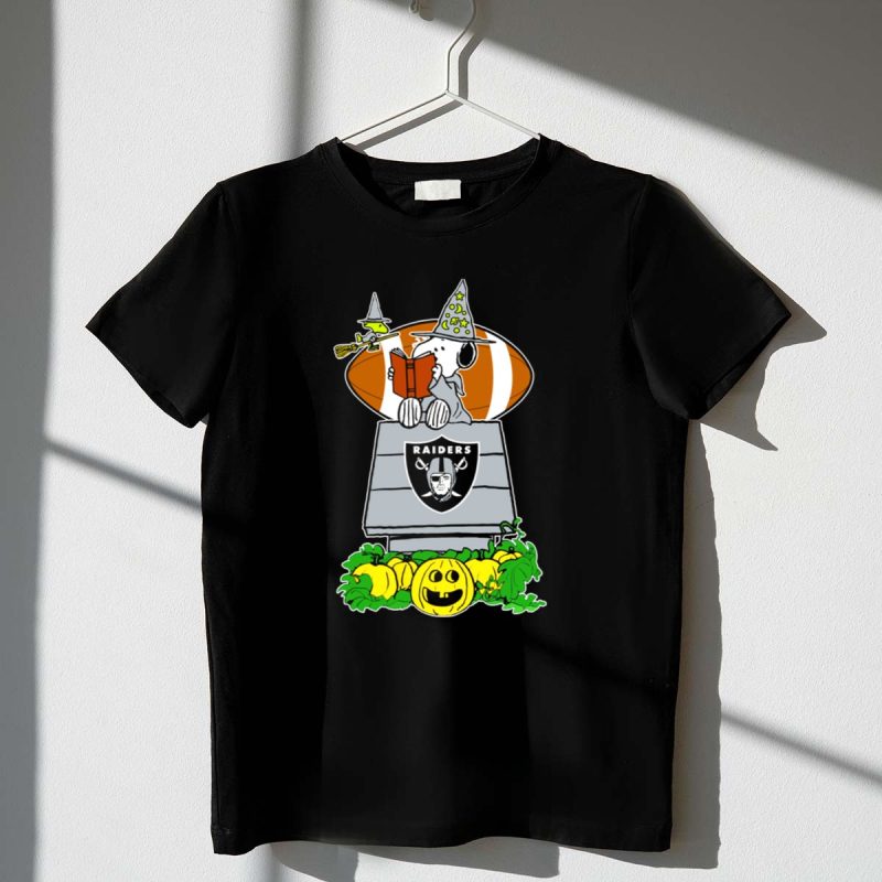 Las Vegas Raiders Snoopy Halloween Witch Pumpkin Football Doghouse 1 T Shirt