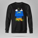 Los Angeles Chargers Snoopy Doghouse Pumpkins 9 Sweatshirt
