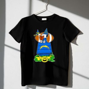 Los Angeles Chargers Snoopy Halloween Witch Reading Football Pumpkin 1 T Shirt