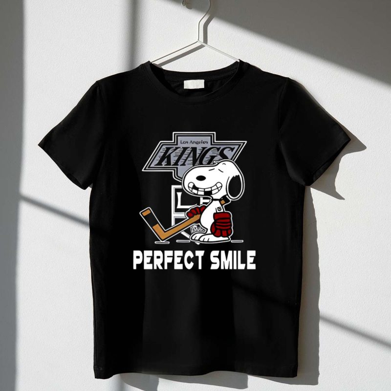 Los Angeles Kings Snoopy Perfect Smile 1 T Shirt