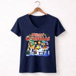 MERRY CHRISTMAS Charlie Brown Snoopy Peanuts Campfire Snowman 5 Womens V Neck 1.jpg
