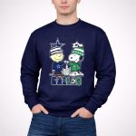 Mashup Charlie Brown Dallas Cowboys And Snoopy Dallas Stars Skyline Fist Bump 3 Sweatshirt.jpg