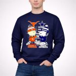 Mashup Charlie Brown Dallas Cowboys vs Snoopy Texas Longhorns City Skyline 3 Sweatshirt.jpg