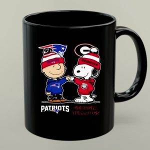 Mashup Charlie Brown New England Patriots Vs Snoopy Georgia Bulldogs 1 mug.jpg