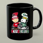 Mashup Charlie Brown Wisconsin Badgers X Snoopy Green Bay Packers Skyline 1 mug.jpg