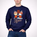 Mashup Charlie Brown X Snoopy Detroit Tigers 3 Sweatshirt.jpg