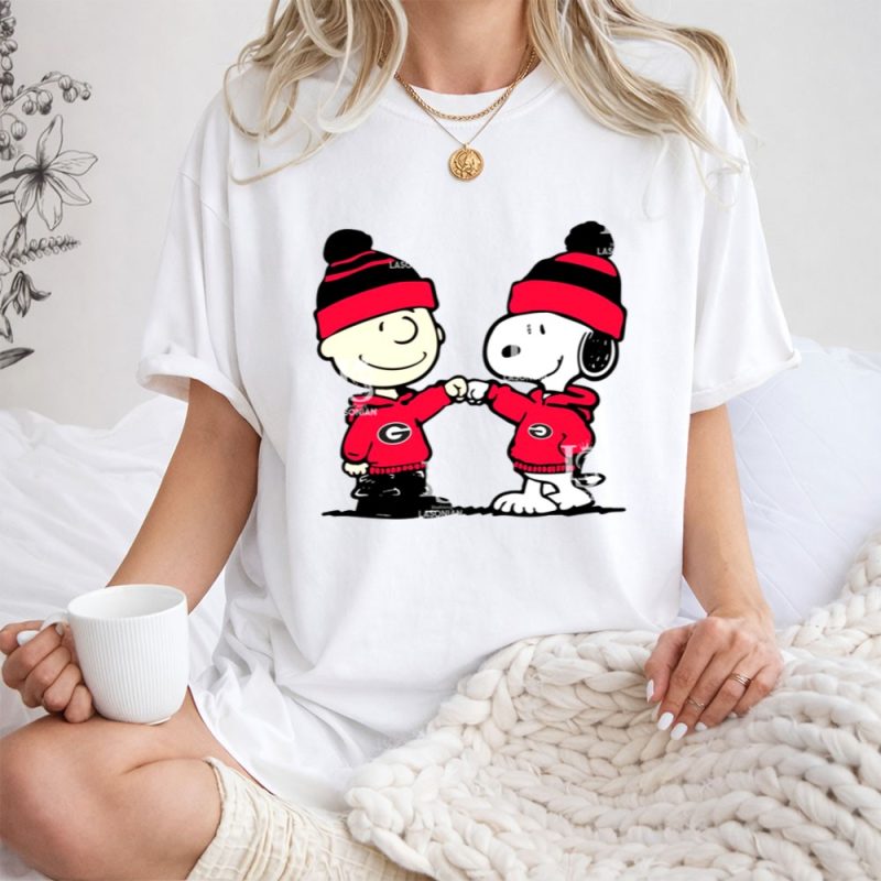 Mashup Charlie Brown And Snoopy Wear Georgia Bulldogs 1 T Shirt.jpg