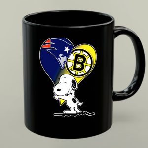 Mashup Patriots Bruins Snoopy Heart Hug 1 mug.jpg