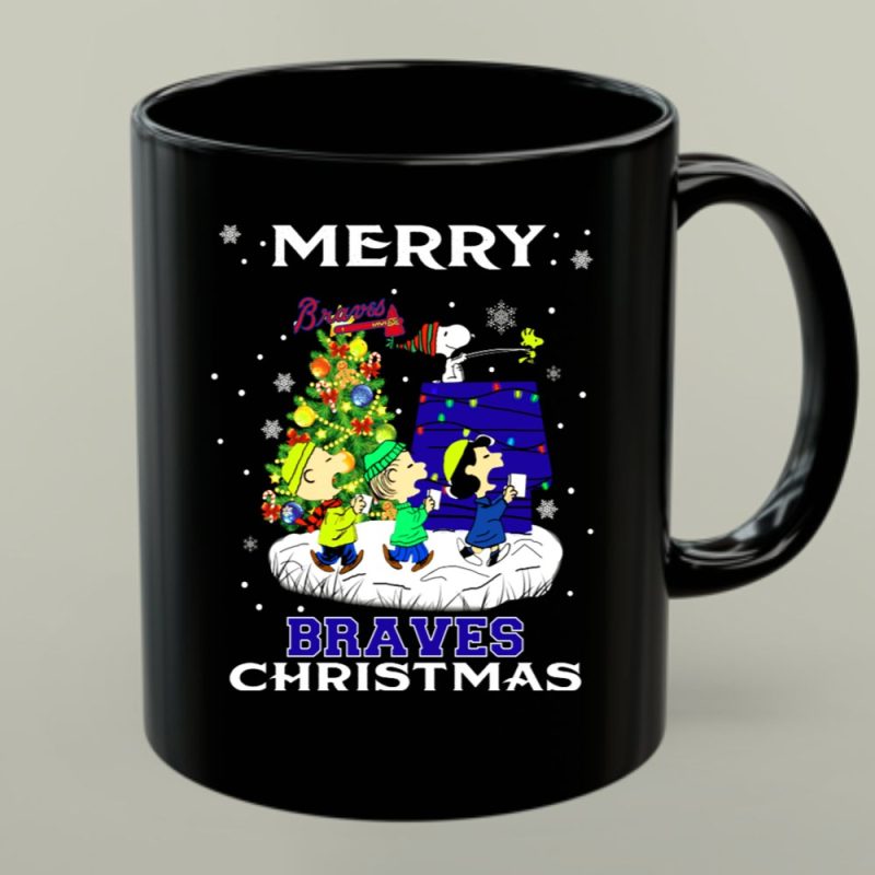 Merry Braves Christmas Featuring Snoopy And Peanuts Characters With Atlanta Braves 1 Mug.jpg