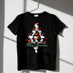 Merry Christmas Snoopy Tree Hearts 1 T Shirt 1.jpg