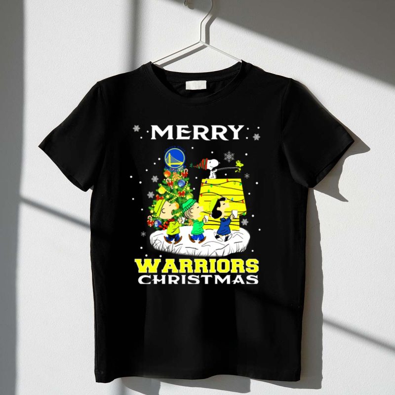 Merry Golden State Warriors Christmas Snoopy Charlie Brown Tree 1 T Shirt