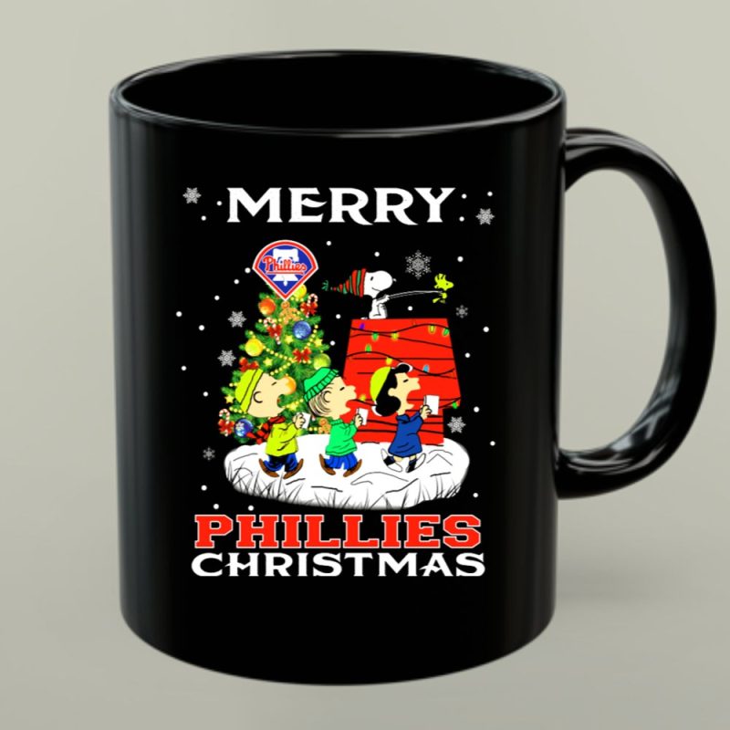 Merry Phillies Christmas Snoopy And Friends By Christmas Tree With Philadelphia Phillies 1 Mug.jpg