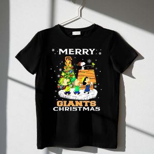 Merry San Francisco Giants Christmas Snoopy Peanuts Festive Scene Shirt