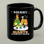 Merry San Francisco Giants Christmas Snoopy Peanuts Festive Scene 1 mug 1.jpg