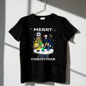Merry Winnipeg Jets Christmas Featuring Snoopy and Peanuts Holiday Scene 1 T Shirt.jpg