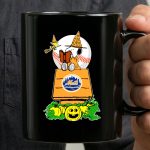 Mets Halloween Snoopy Reading Baseball Pumpkin Patch Theme 3 mug.jpg