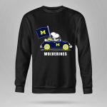 Michigan Wolverines Snoopy Driving with Flag 9 Sweatshirt.jpg