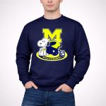 Michigan Wolverines Snoopy M Helmet 3 Sweatshirt.jpg
