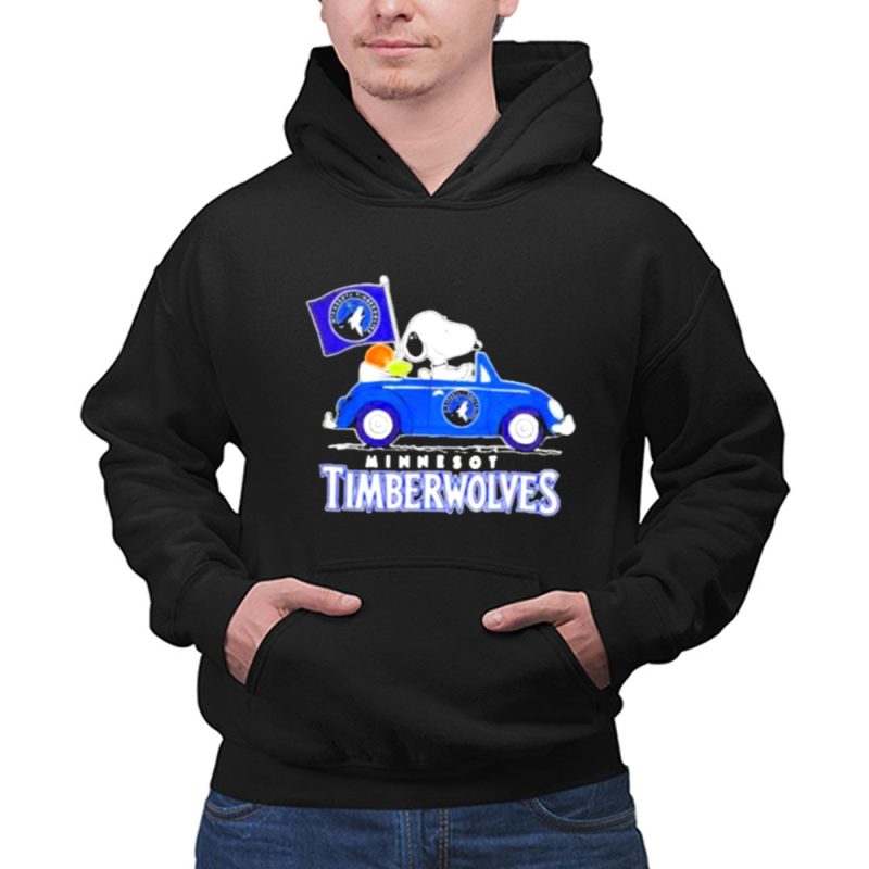 Minnesota Timberwolves Snoopy Dog Driving Blue Car Holding Basketball Flag 2 Hoodie