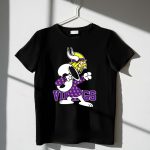 Minnesota Vikings Snoopy Dabbing Peanuts Football Fandom 1 T Shirt