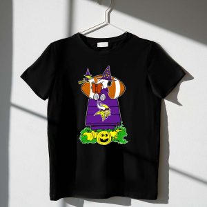 Minnesota Vikings Snoopy Halloween Witch Peanut Characters Pumpkin 1 T Shirt