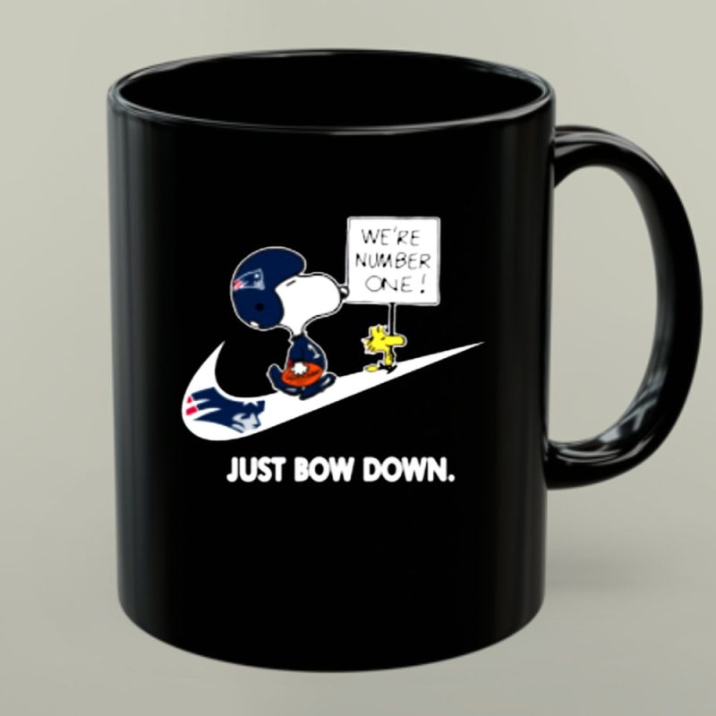 New England Patriots Are Number One Just Bow Down Snoopy 1 Mug.jpg