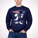 New England Patriots Snoopy Dabbing Patriots 3 Sweatshirt