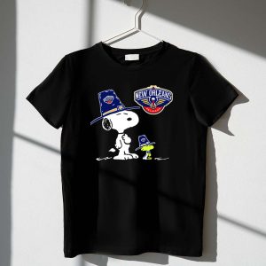 New Orleans Pelicans Snoopy Thanksgiving Pilgrim Hat 1 T Shirt