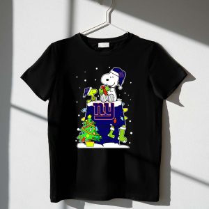 New York Giants Snoopy And Woodstock Christmas Tree Snow Winter 1 T Shirt