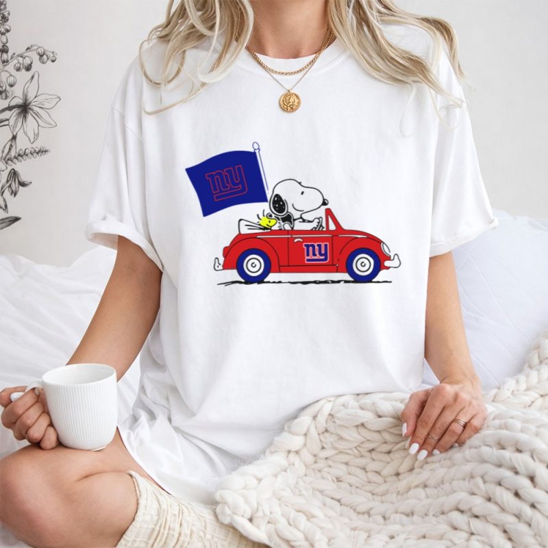 New York Giants Snoopy Driving With Woodstock And Flag 1 T Shirt