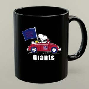 New York Giants Snoopy Driving With Woodstock and Flag 1 mug 1.jpg