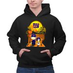New York Giants Snoopy and Charlie Brown Halloween Pumpkin Scene 2 Hoodie