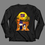 New York Giants Snoopy and Charlie Brown Halloween Pumpkin Scene 4 Long Sleeves