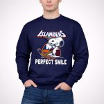New York Islanders Snoopy Perfect Smile The Peanuts 3 Sweatshirt.jpg