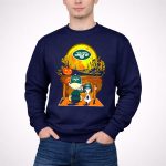 New York Jets Halloween Snoopy and Charlie Brown with Pumpkin 3 Sweatshirt