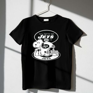 New York Jets Snoopy Football Helmet 1 T Shirt