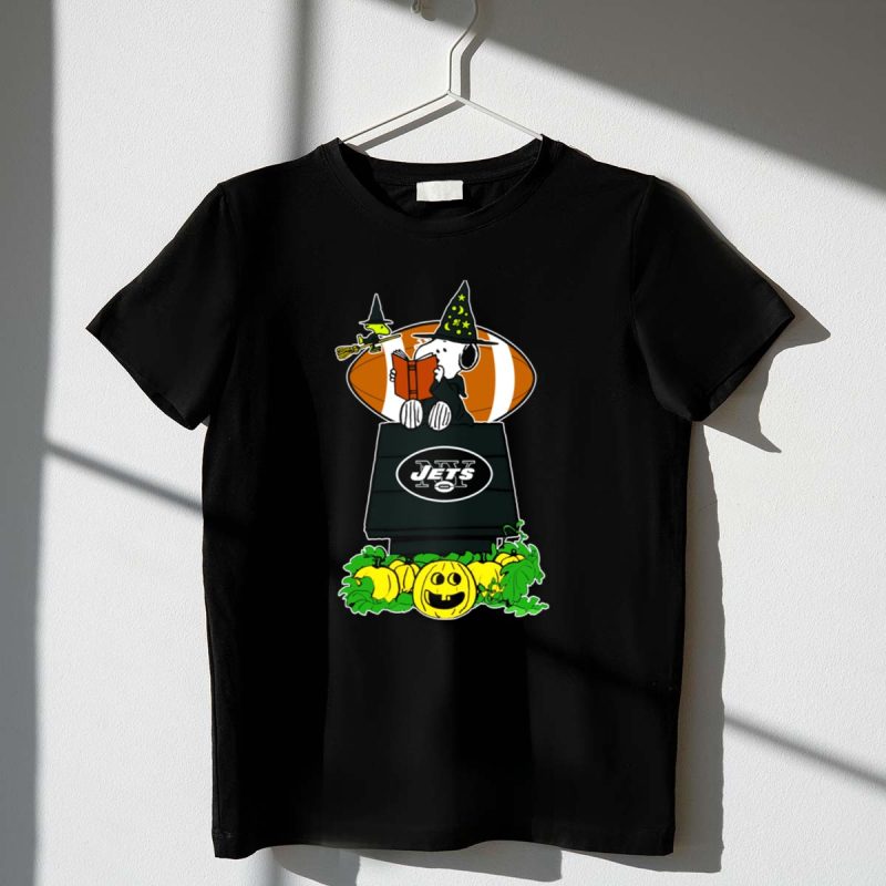 New York Jets Snoopy Halloween Reading Witch Pumpkin Football 1 T Shirt