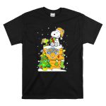 New York Knicks Christmas Snoopy And Woodstock Holiday Scene T Shirt 6