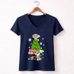 New York Knicks Snoopy Woodstock Christmas Tree Gifts Snowflakes 5 Womens V Neck