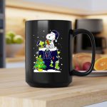 New York Yankees Snoopy Christmas Tree Peanuts 2 mug.jpg