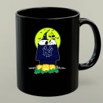 New York Yankees Snoopy Halloween Witch Woodstock Pumpkins Moon 1 mug.jpg
