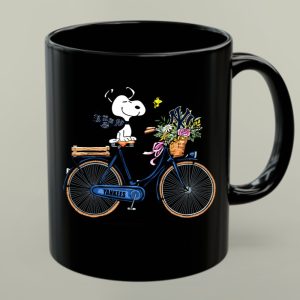 New York Yankees Snoopy on Bicycle with Woodstock and Flowers 1 mug.jpg