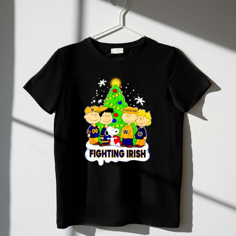 Notre Dame Fighting Irish Snoopy And The Peanuts Christmas 1 T Shirt.jpg