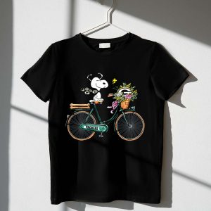 Packers Snoopy on Bicycle with Flowers and Woodstock 1 T Shirt