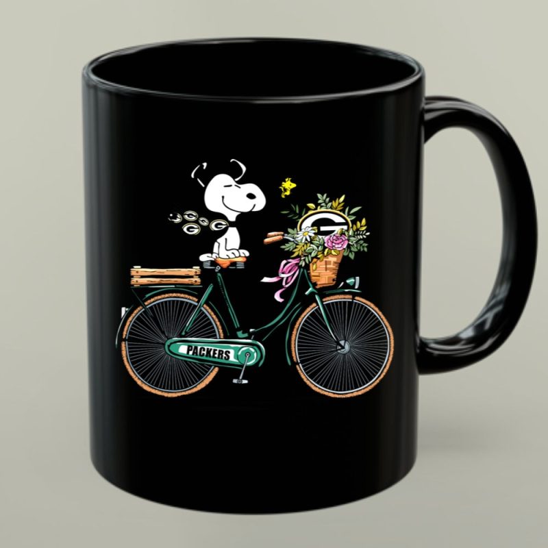Packers Snoopy On Bicycle With Flowers And Woodstock 1 Mug.jpg