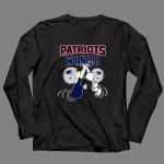 Patriots Win Snoopy High Five Celebration 4 Long Sleeves