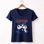 Patriots Win Snoopy High Five Celebration 5 Womens V Neck